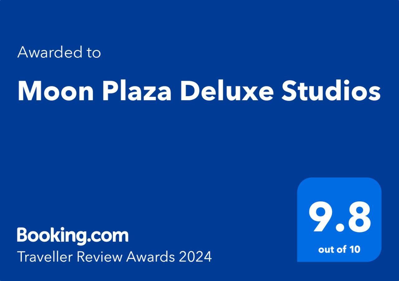 Moon Plaza Deluxe Studios Bukarest Exteriör bild